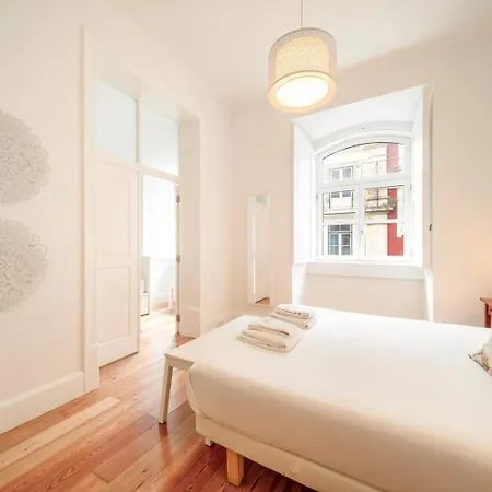 Guestready - Downtown Blue Apartment Lissabon